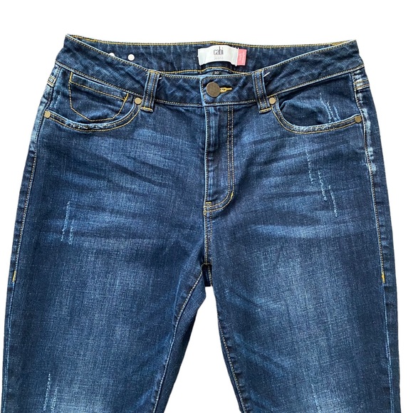 Cabi 3561 High Rise Straight Leg
Distressed Blue Jeans Size 10 - Picture 5 of 16